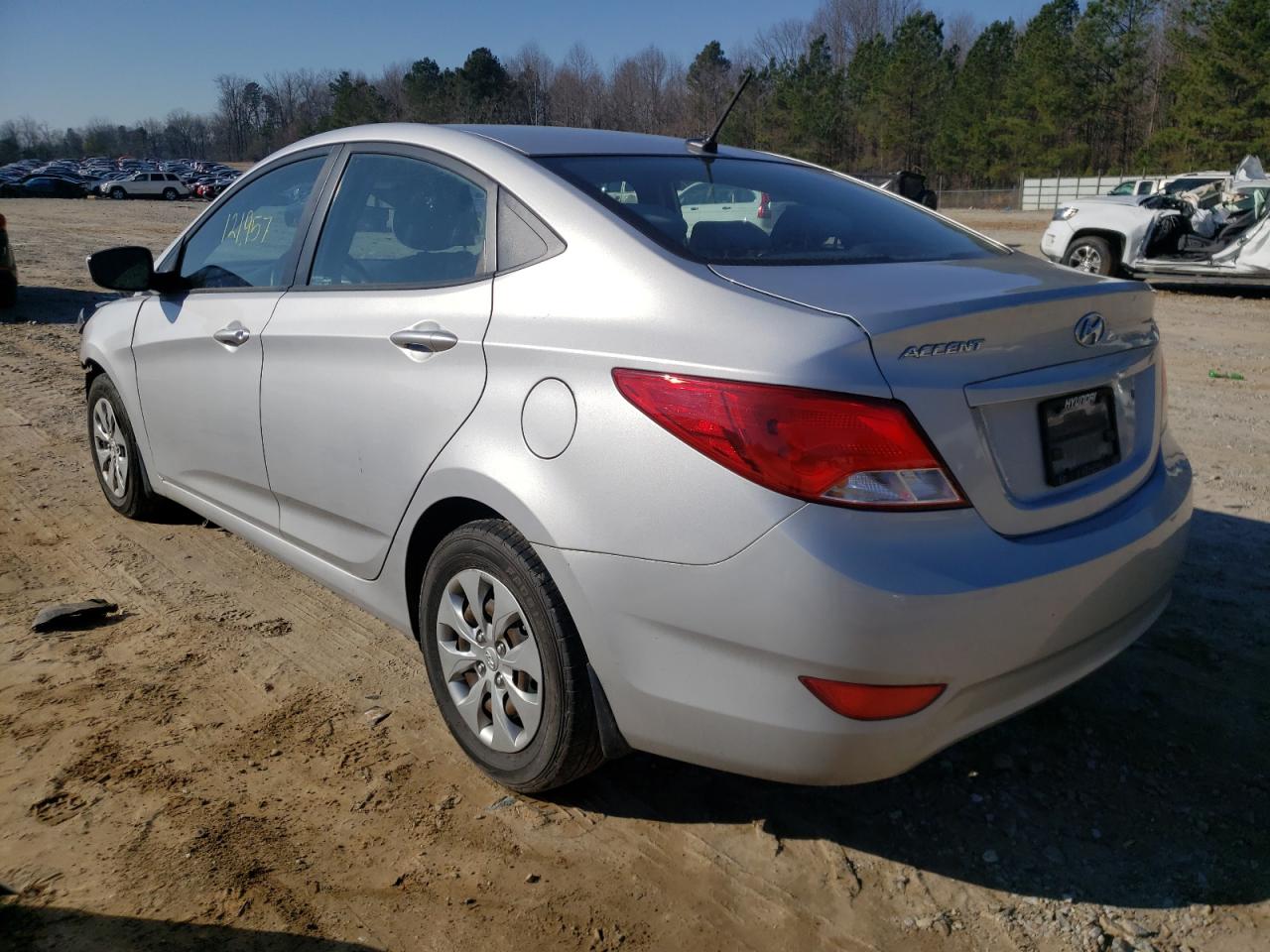 Photo 3 from auction – 2017 HYUNDAI ACCENT SE with VIN KMHCT4AE0HU333269
