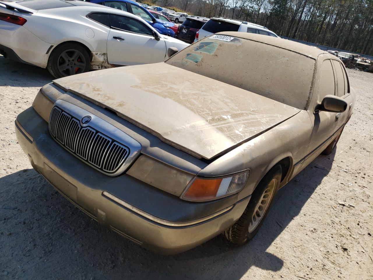 Photo 2 from auction – 2002 MERCURY GRAND MARQ with VIN 2MEFM75W32X629484