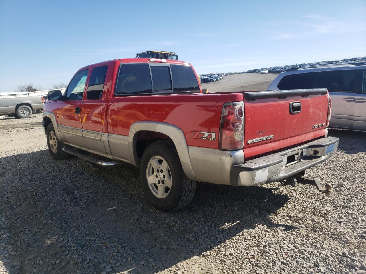Photo 3 from auction – 2005 CHEVROLET SILVERADO with VIN 1GCEK19B15Z154360