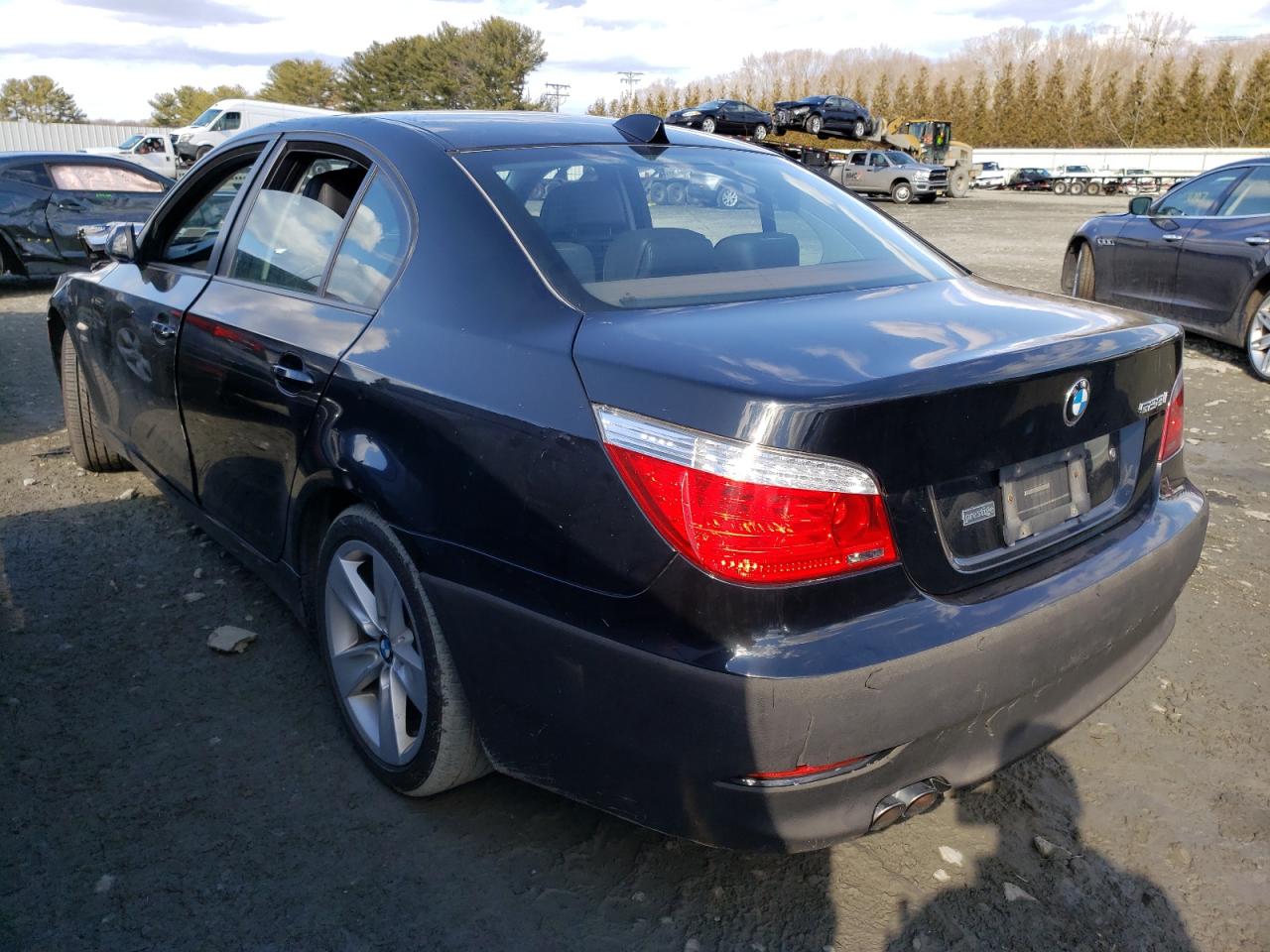 Photo 3 from auction – 2010 BMW 528 XI with VIN WBANV1C53ABZ45371