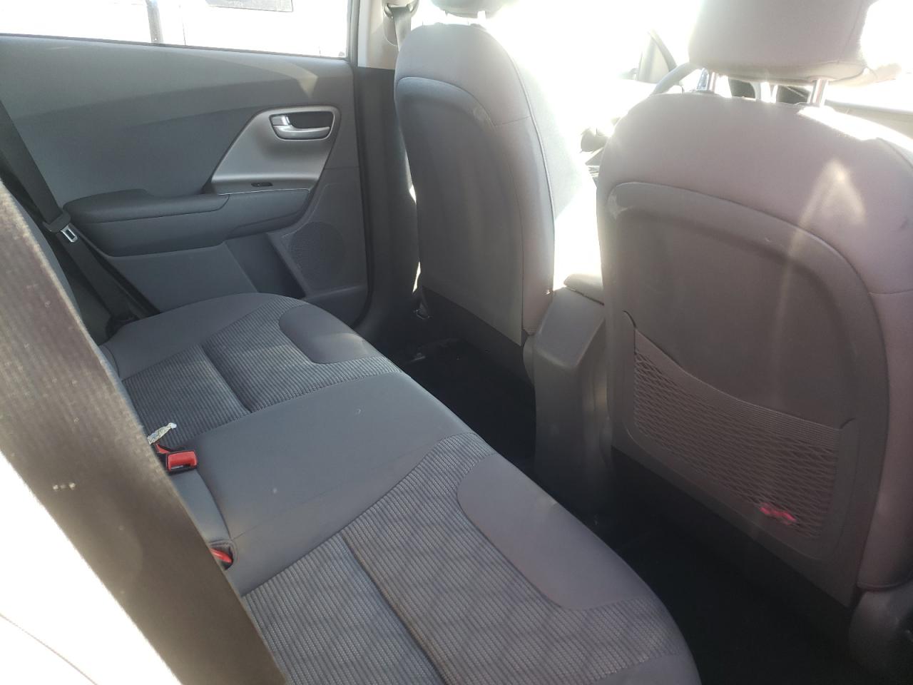 Photo 6 from auction – 2020 KIA NIRO LX with VIN KNDCB3LC6L5447616