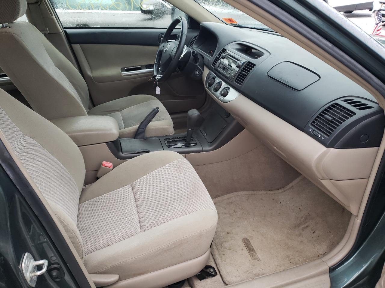 Photo 5 from auction – 2005 TOYOTA CAMRY LE with VIN 4T1BE32K75U418223