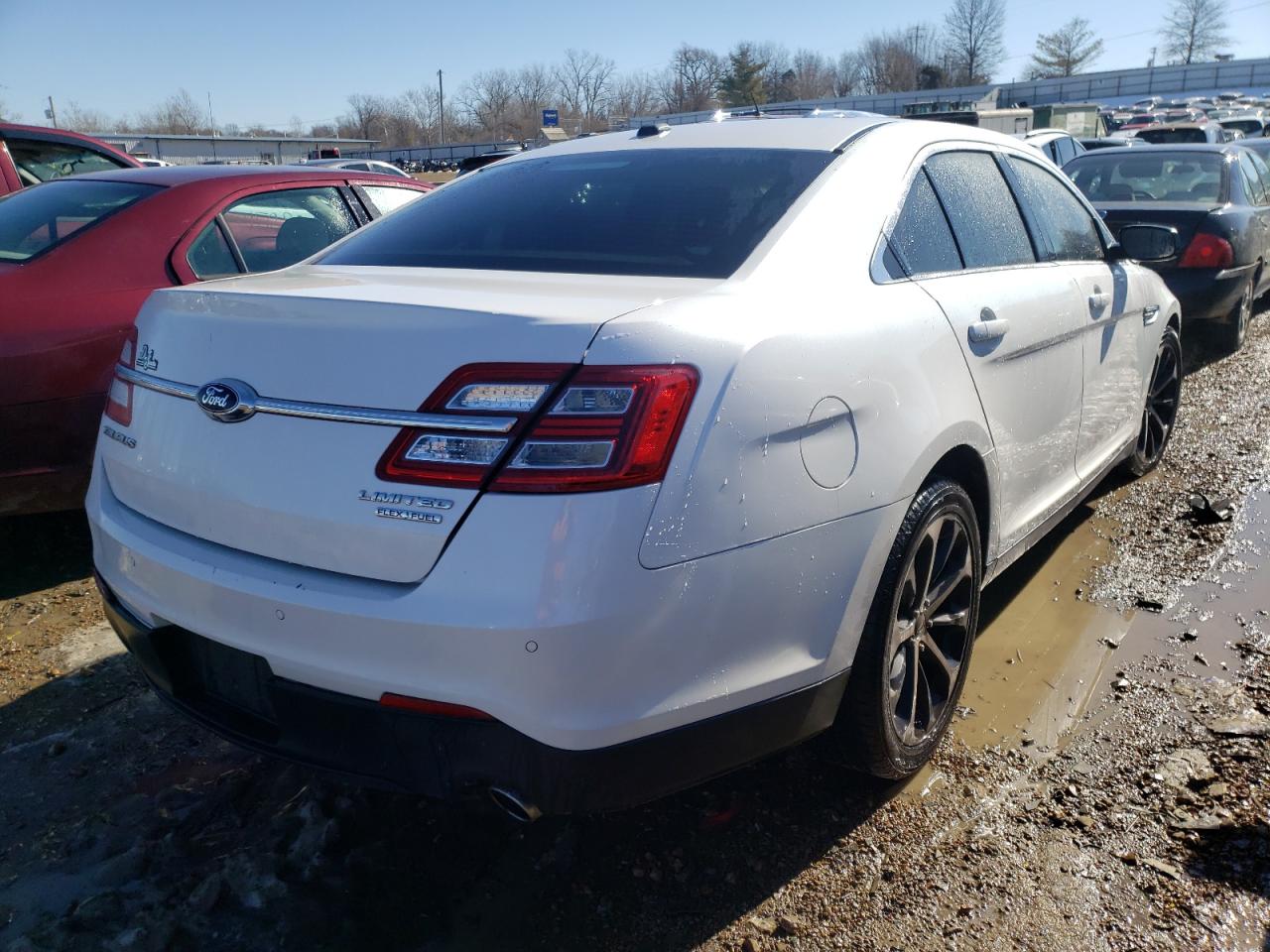 Photo 4 from auction – 2014 FORD TAURUS LIM with VIN 1FAHP2F87EG131342