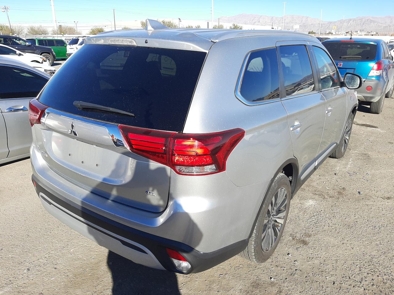 Photo 4 from auction – 2020 MITSUBISHI OUTLANDER with VIN JA4AZ3A39LZ019709