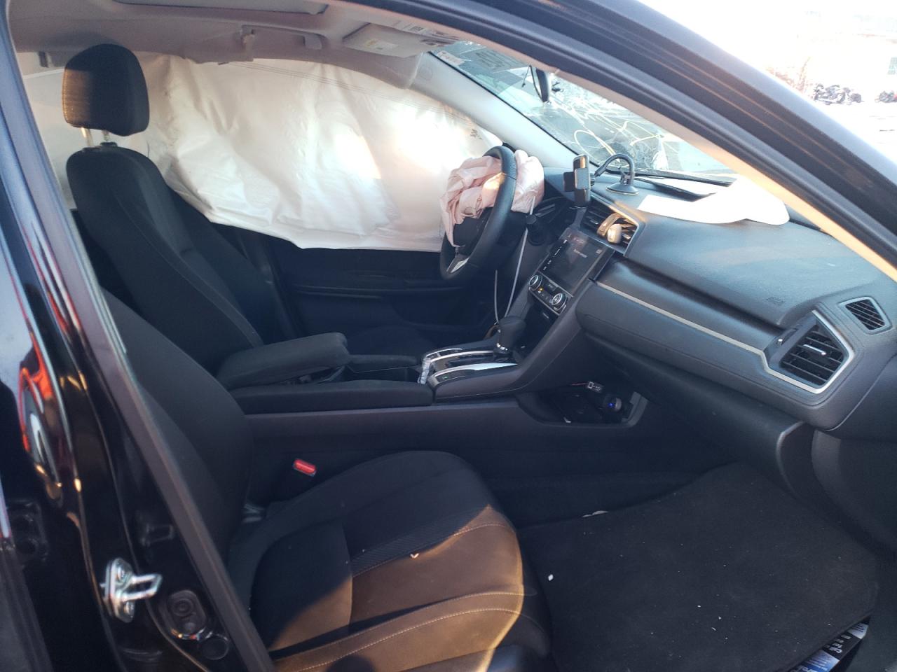 Photo 5 from auction – 2016 HONDA CIVIC EX with VIN 19XFC2F73GE080168