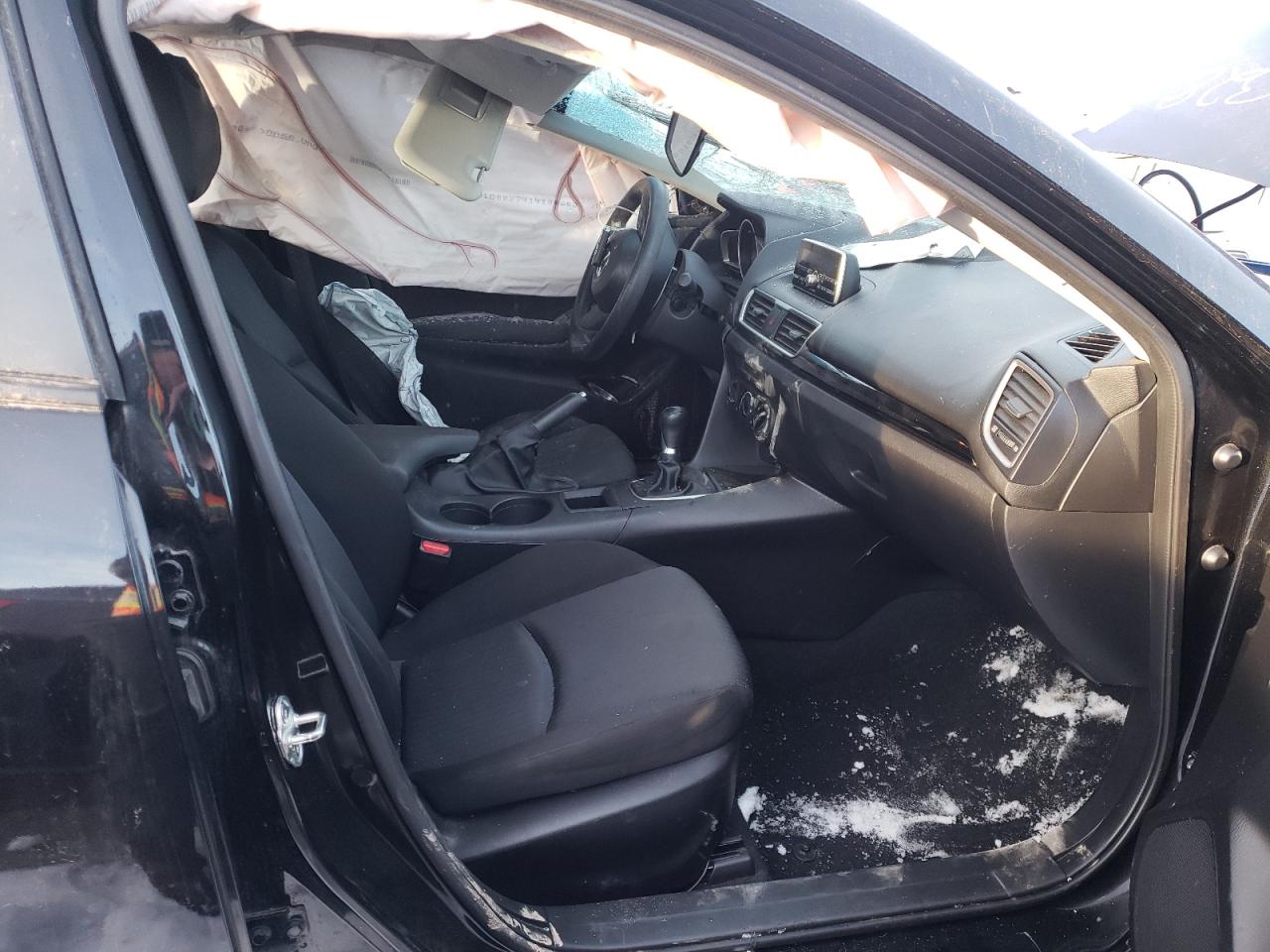 Photo 5 from auction – 2015 MAZDA 3 SV with VIN JM1BM1T79F1262436