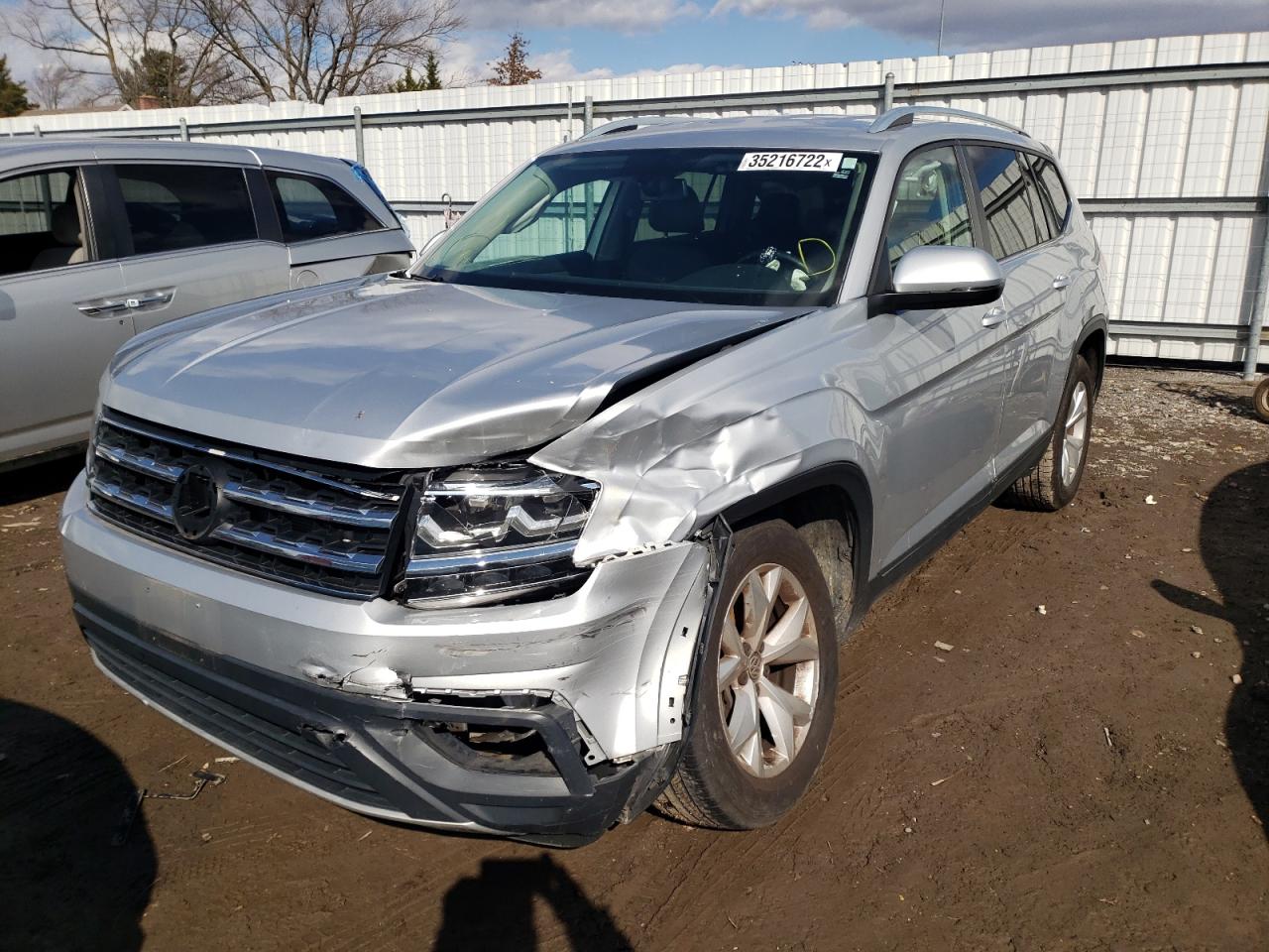 Photo 2 from auction – 2018 VOLKSWAGEN 356 with VIN 1V2CR2CA9JC512535