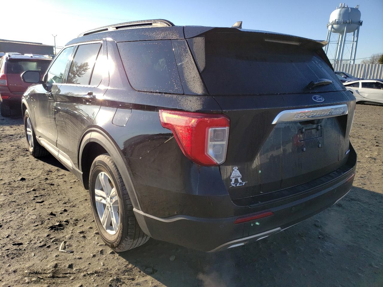 Photo 3 from auction – 2021 FORD EXPLORER X with VIN 1FMSK8DH3MGA48201
