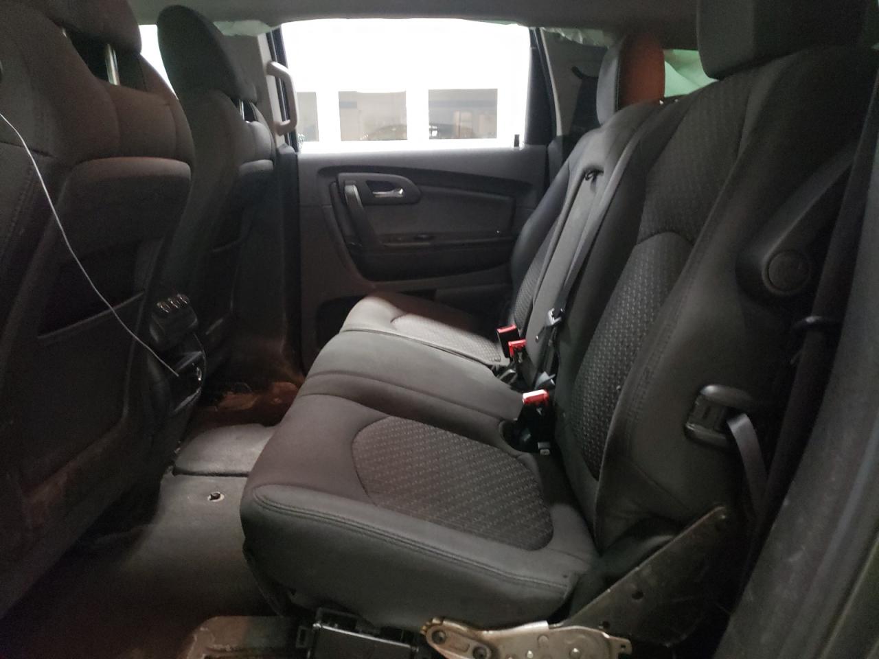 Photo 6 from auction – 2011 CHEVROLET TRAVERSE L with VIN 1GNKRGED0BJ168874