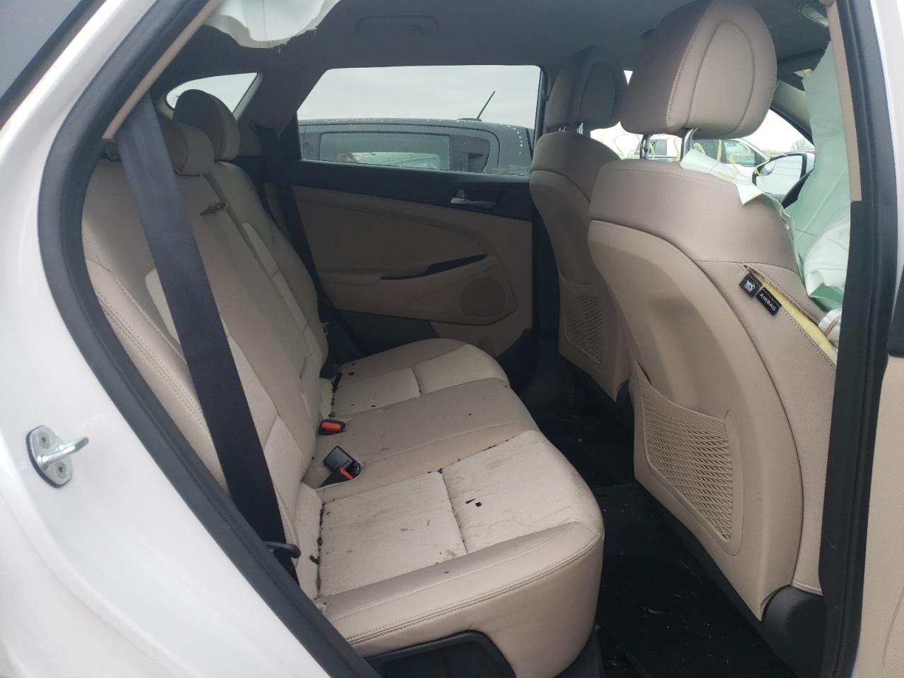 Photo 6 from auction – 2016 HYUNDAI TUCSON SE with VIN KM8J23A43GU231345
