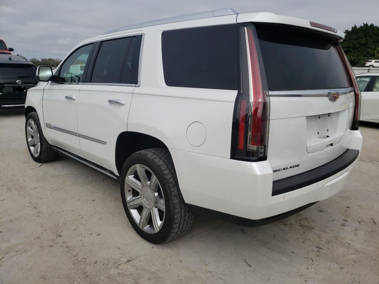 Photo 3 from auction – 2016 CADILLAC ESCALADE P with VIN 1GYS4CKJ3GR167957