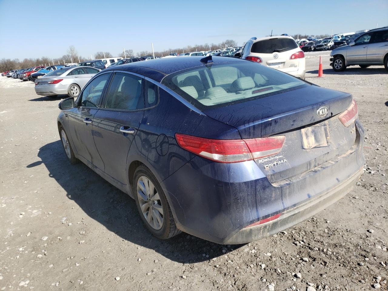Photo 3 from auction – 2016 KIA OPTIMA EX with VIN 5XXGU4L39GG016142