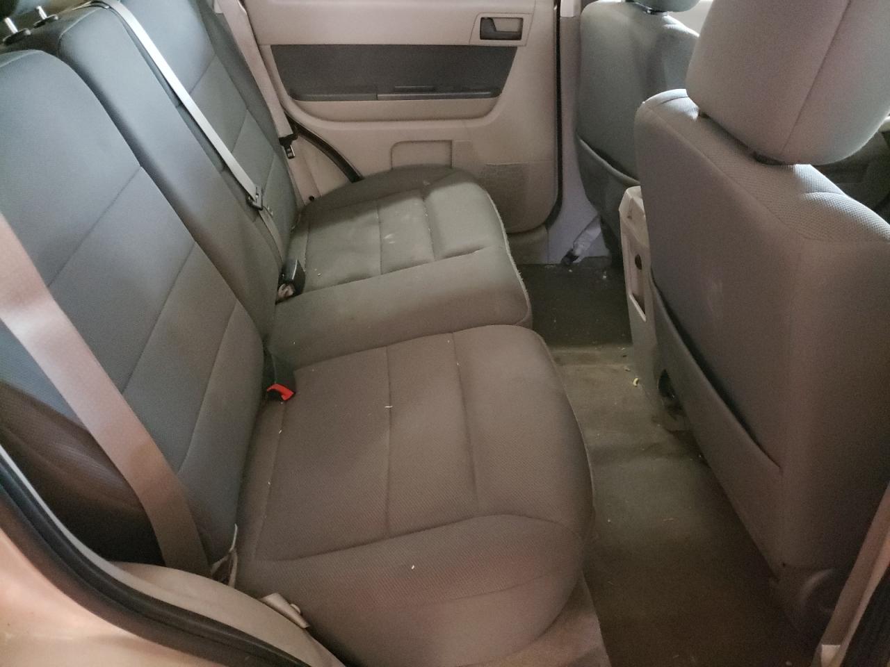 Photo 6 from auction – 2010 FORD ESCAPE XLT with VIN 1FMCU0D78AKB09901