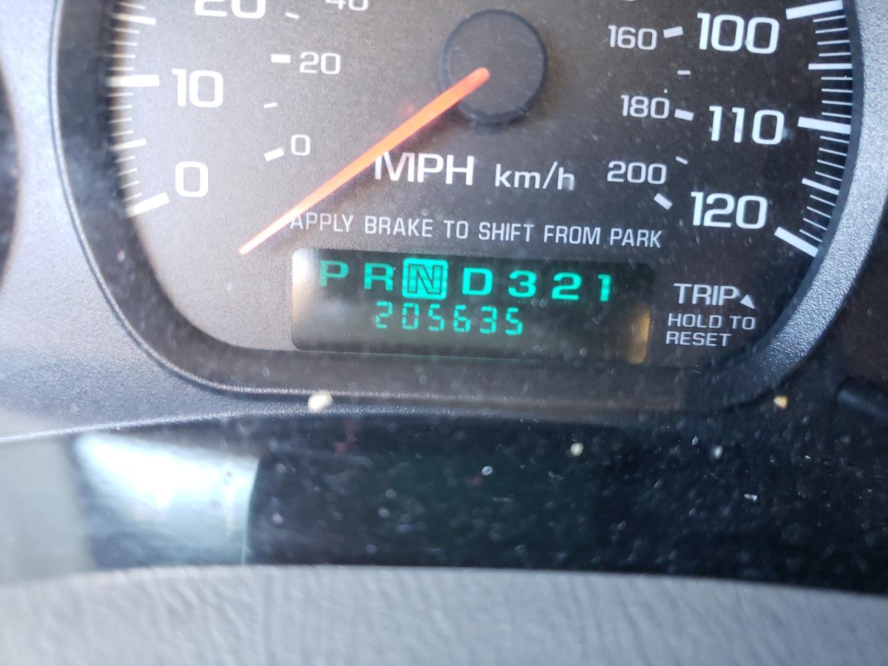 Photo 8 from auction – 2004 CHEVROLET IMPALA with VIN 2G1WF52E649290098