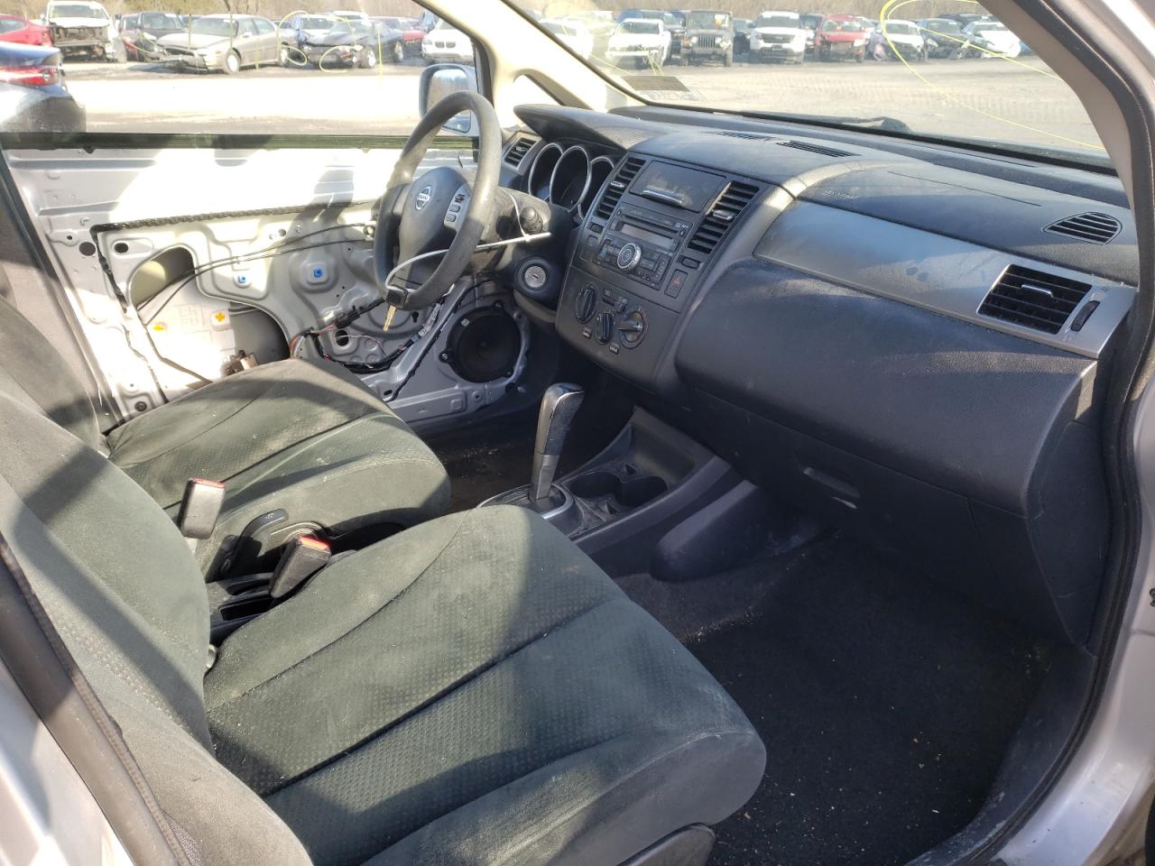 Photo 5 from auction – 2011 NISSAN VERSA S with VIN 3N1BC1AP0BL393735
