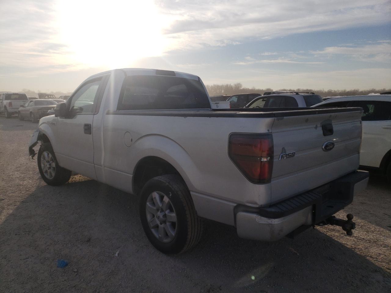 Photo 3 from auction – 2010 FORD F150 with VIN 1FTMF1CW6AKE28957