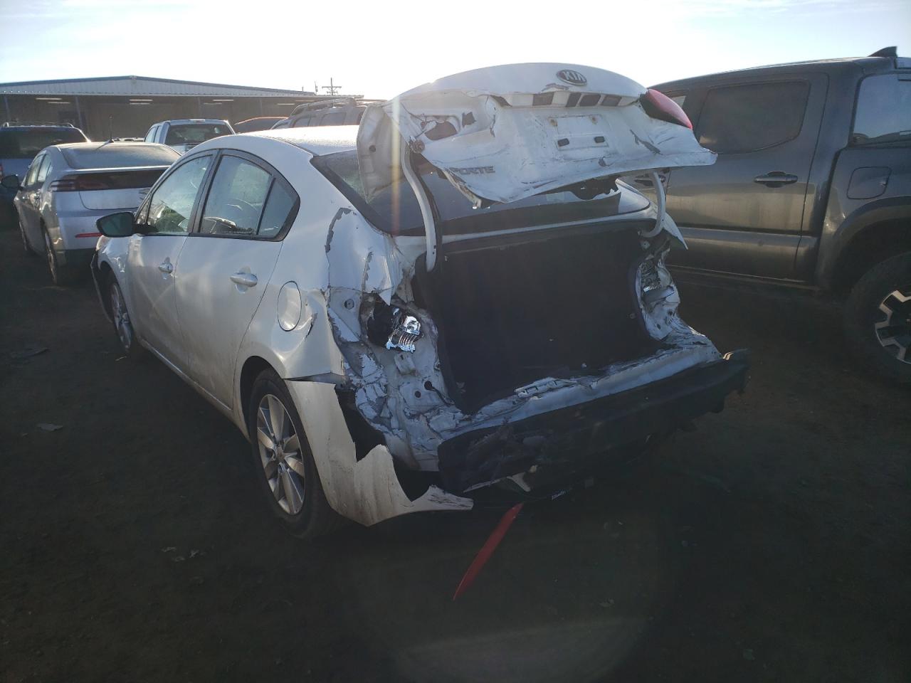 Photo 3 from auction – 2015 KIA FORTE LX with VIN KNAFX4A61F5402389