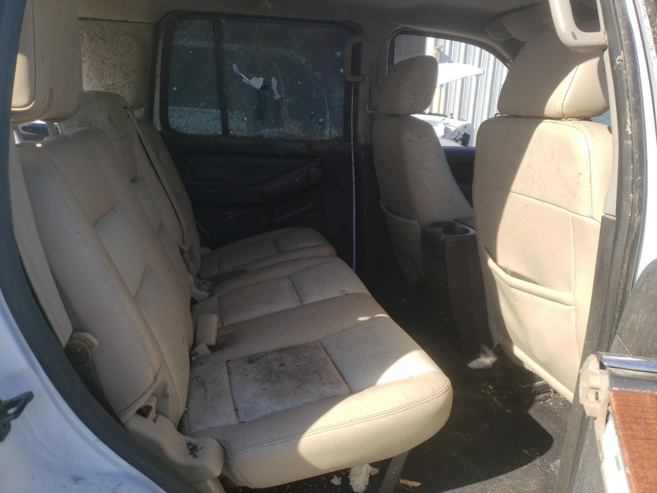 Photo 6 from auction – 2009 FORD EXPLORER X with VIN 1FMEU73E29UA44061