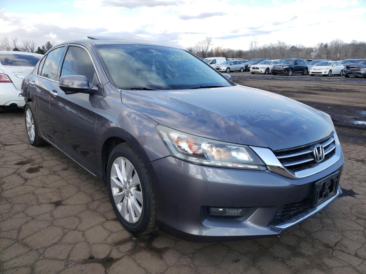 HONDA ACCORD EXL 2015 with VIN 1HGCR3F84FA022511 - Photo from auction