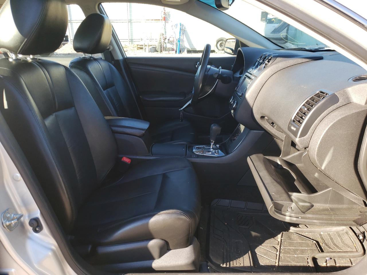 Photo 5 from auction – 2012 NISSAN ALTIMA SR with VIN 1N4BL2AP2CN557724