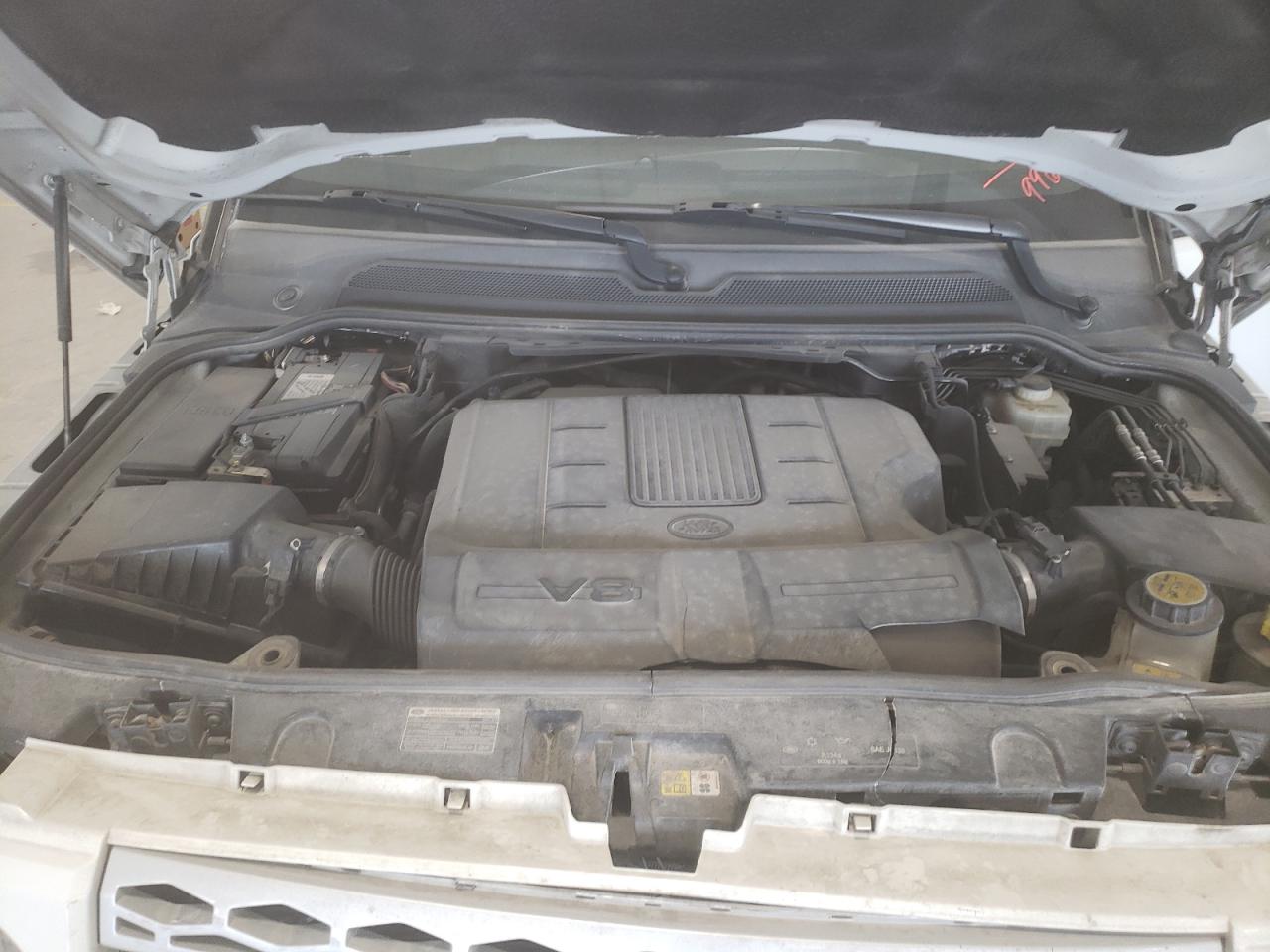 Photo 7 from auction – 2013 LAND ROVER LR4 HSE LU with VIN SALAK2D42DA679964
