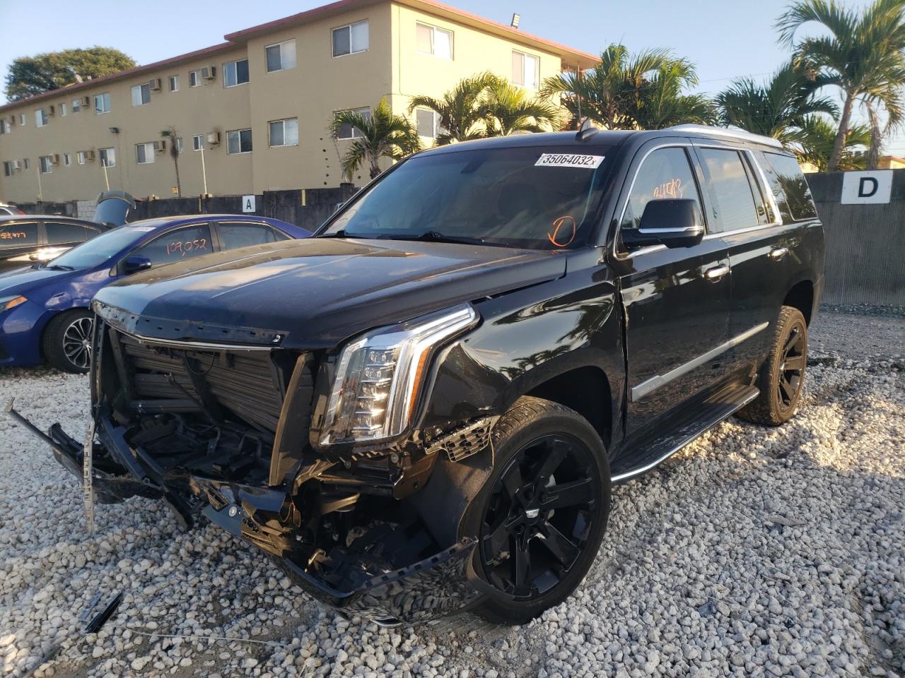 Photo 2 from auction – 2019 CADILLAC ESCALADE with VIN 1GYS3AKJ1KR309092