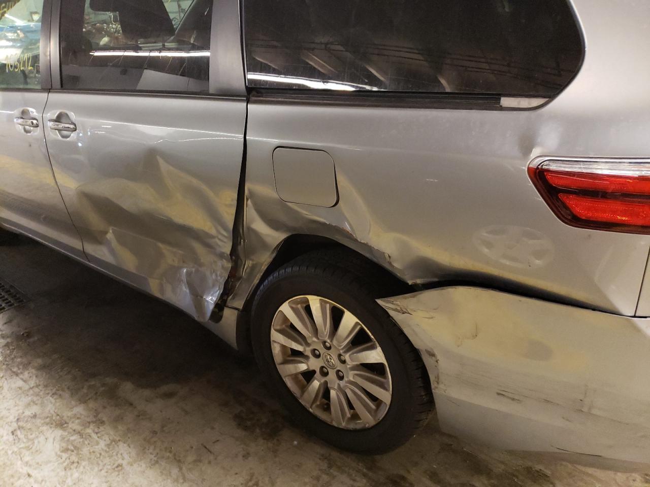 Photo 9 from auction – 2015 TOYOTA SIENNA XLE with VIN 5TDDK3DC7FS115072
