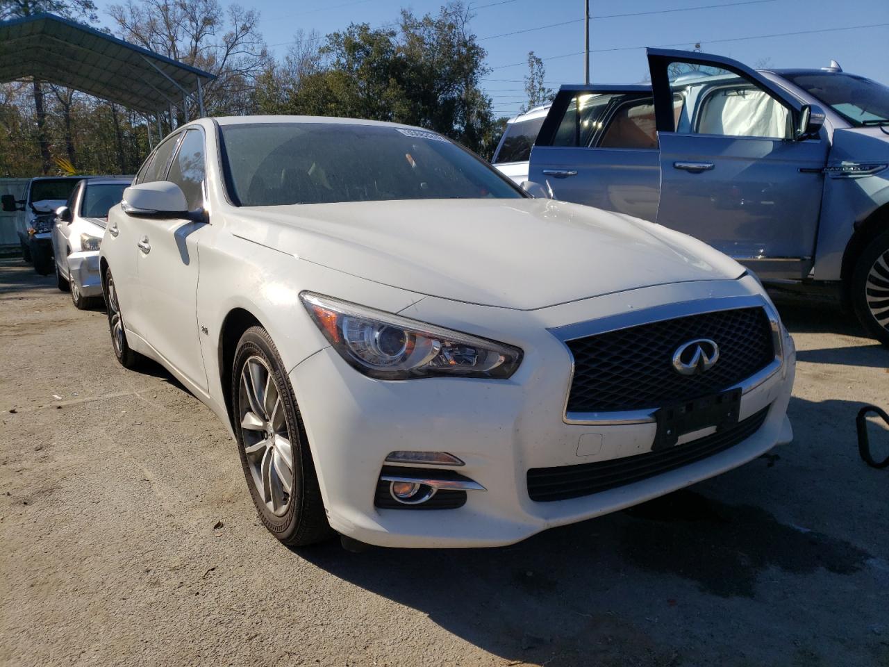 INFINITI Q50 PREMIU 2017 with VIN JN1EV7AP3HM737244 - Photo from auction