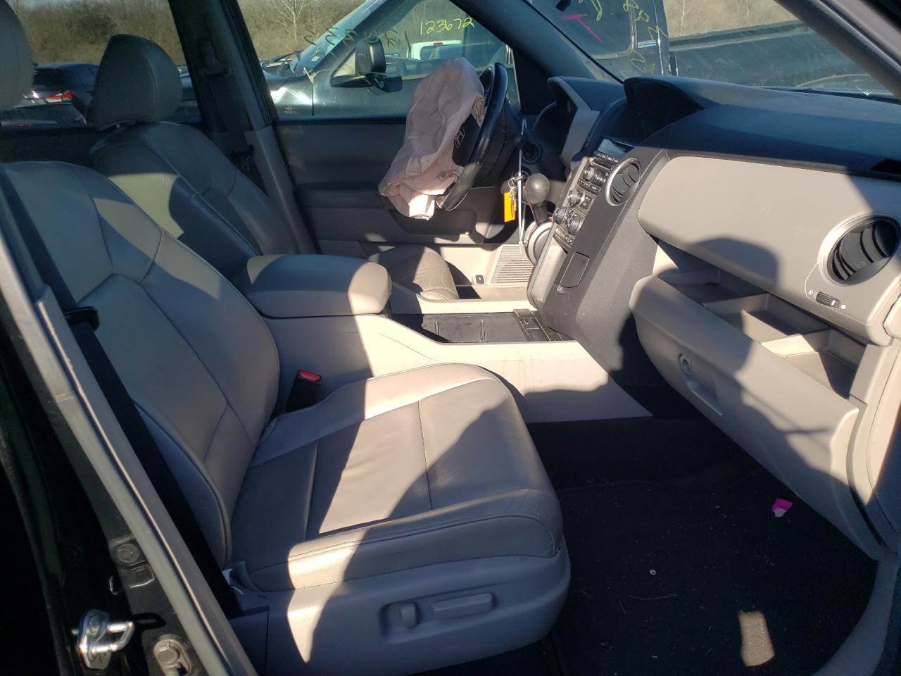 Photo 5 from auction – 2013 HONDA PILOT EXL with VIN 5FNYF4H57DB023324