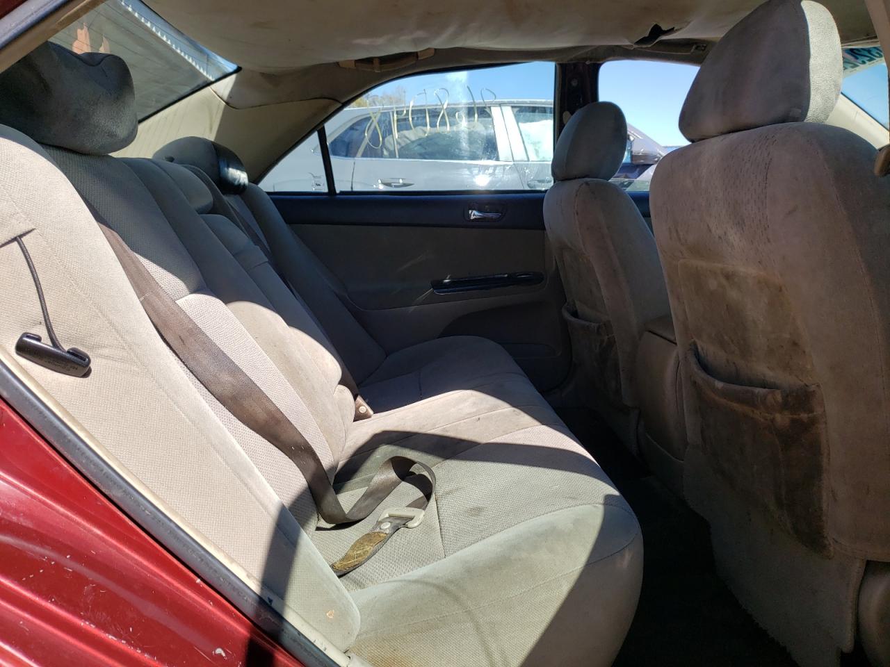 Photo 6 from auction – 2005 TOYOTA CAMRY LE with VIN 4T1BE32K55U078084