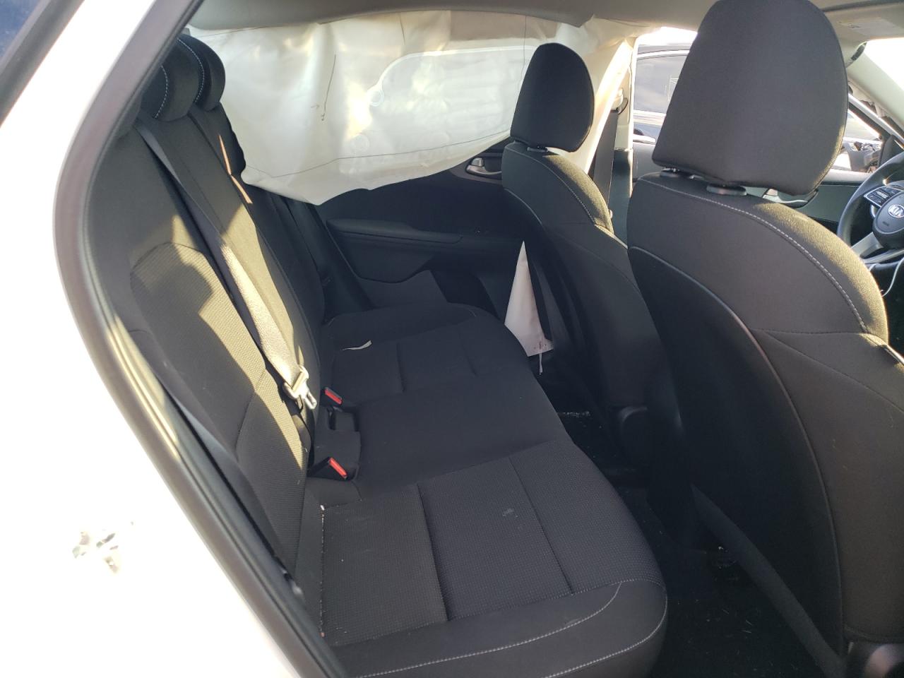 Photo 6 from auction – 2020 KIA FORTE FE with VIN 3KPF24AD5LE237950