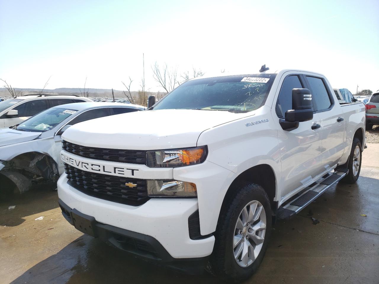 Photo 2 from auction – 2021 CHEVROLET SILVERADO with VIN 3GCUYBEF5MG360420