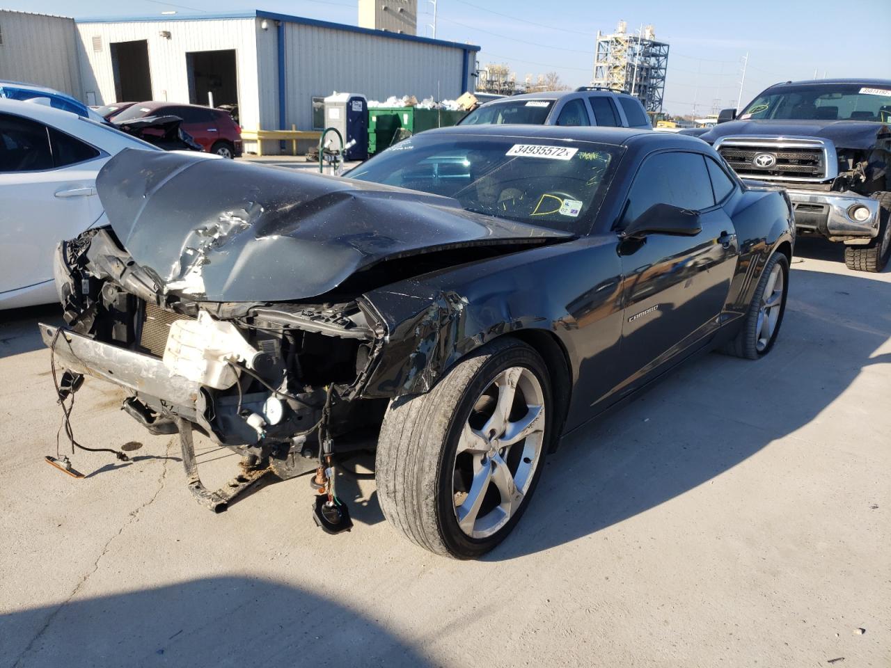 Photo 2 from auction – 2015 CHEVROLET CAMARO LT with VIN 2G1FC1E32F9306439