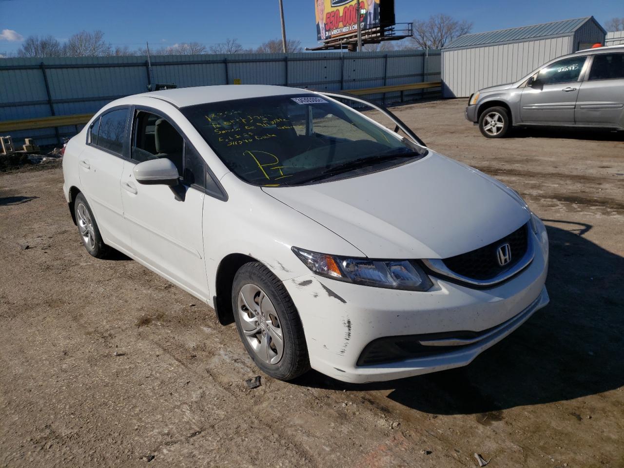 HONDA CIVIC LX 2015 with VIN 19XFB2F54FE105031 - Photo from auction