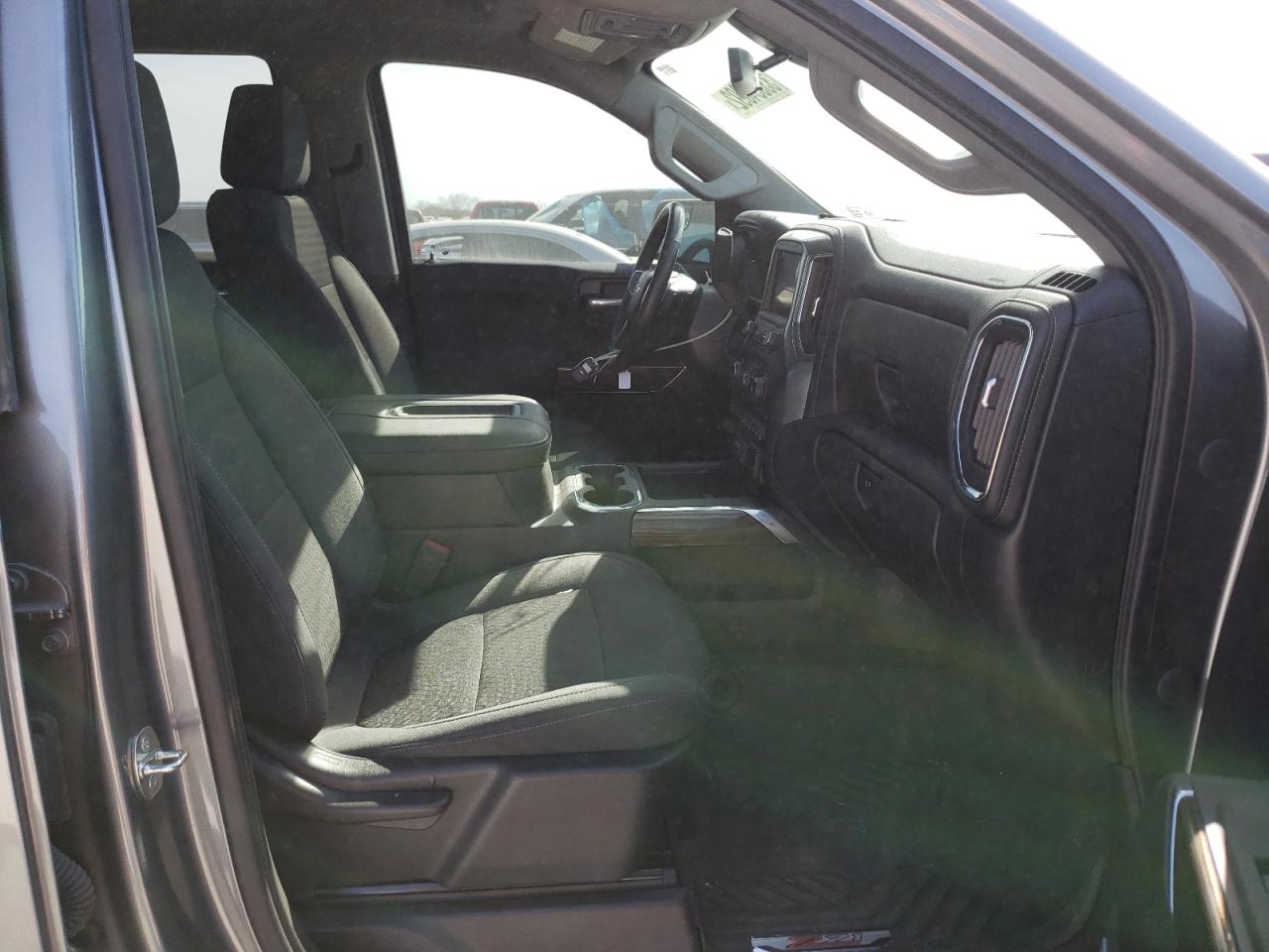Photo 5 from auction – 2021 CHEVROLET SILVERADO with VIN 1GCUYEED7MZ128448