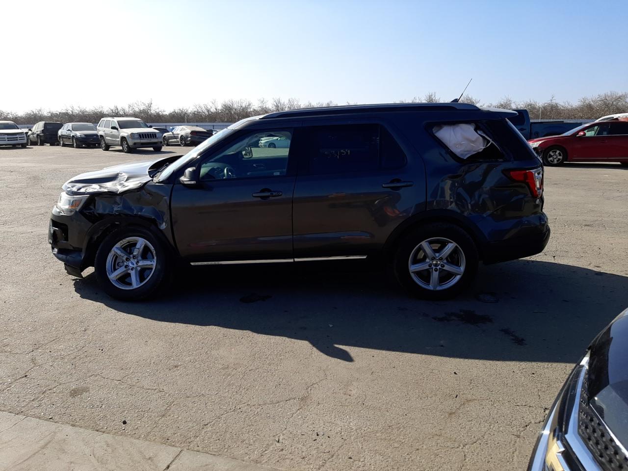 Photo 9 from auction – 2018 FORD EXPLORER X with VIN 1FM5K7DH8JGB44859
