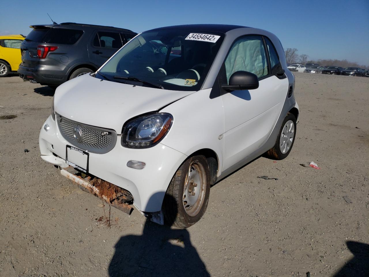 Photo 2 from auction – 2016 SMART FORTWO with VIN WMEFJ5DA3GK124223