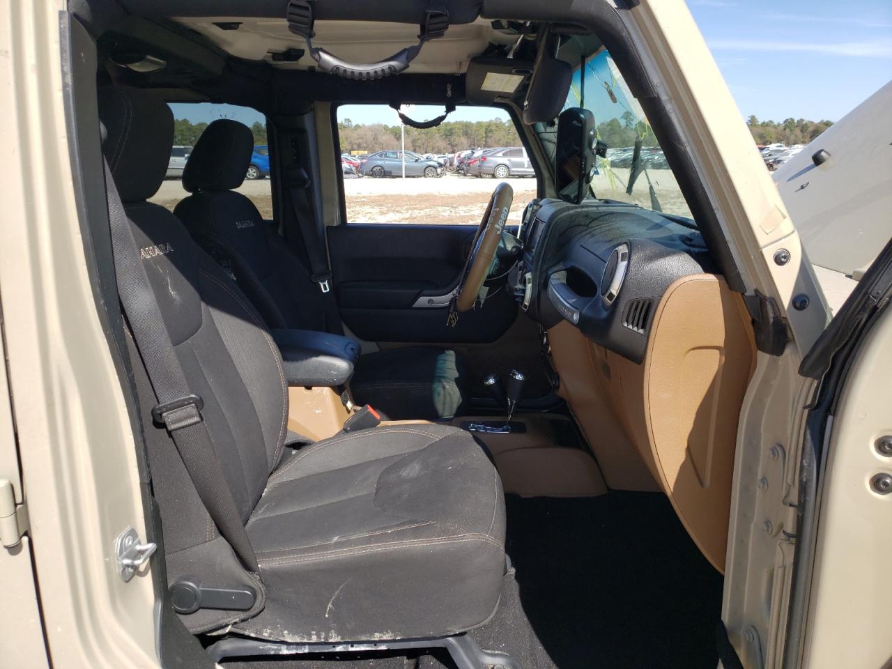 Photo 5 from auction – 2017 JEEP WRANGLER U with VIN 1C4BJWEG7HL737947