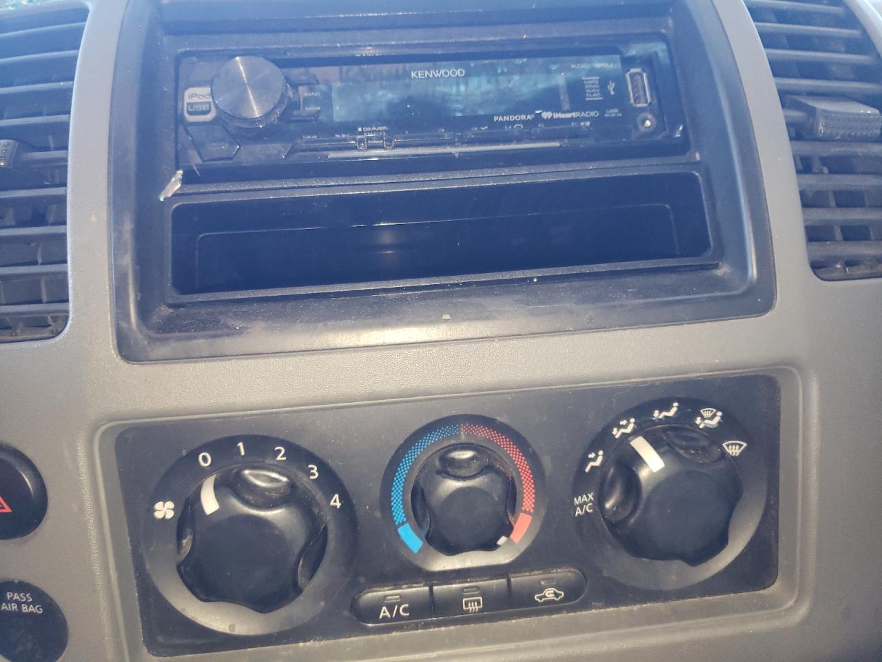 Photo 9 from auction – 2005 NISSAN FRONTIER C with VIN 1N6AD07W55C444707