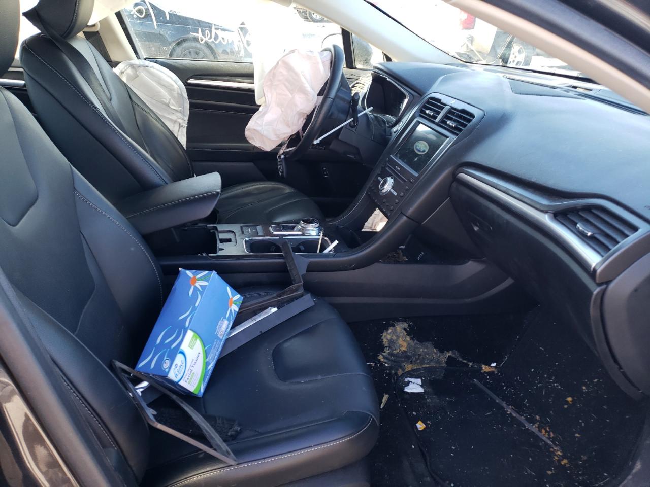 Photo 5 from auction – 2017 FORD FUSION TIT with VIN 3FA6P0RU4HR377802