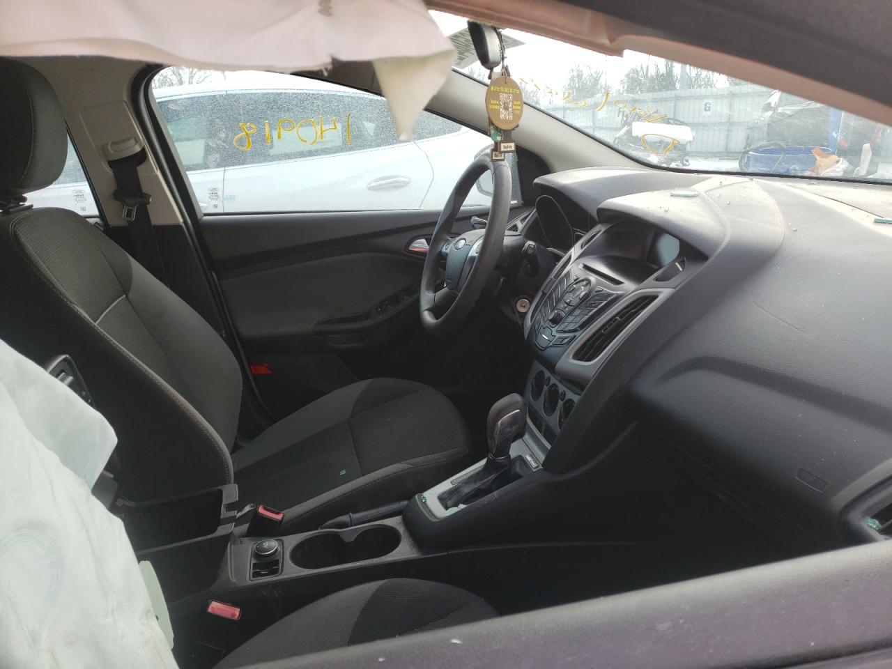 Photo 5 from auction – 2012 FORD FOCUS SE with VIN 1FAHP3K27CL462000