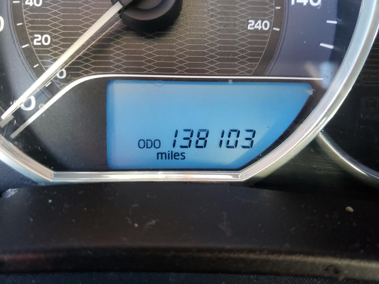 Photo 8 from auction – 2014 TOYOTA COROLLA L with VIN 5YFBURHE7EP099169