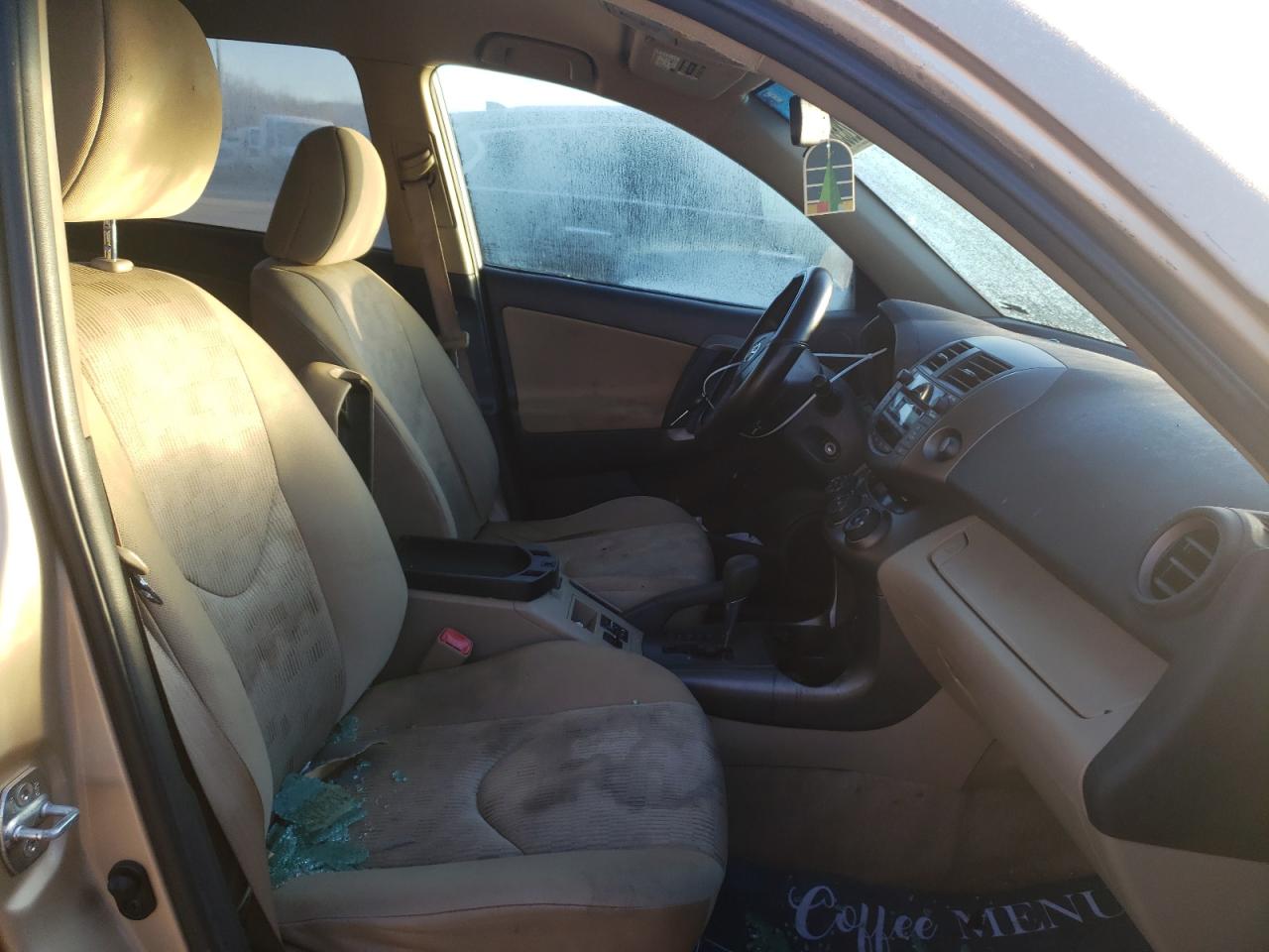 Photo 5 from auction – 2010 TOYOTA RAV4 with VIN 2T3KF4DV9AW051689