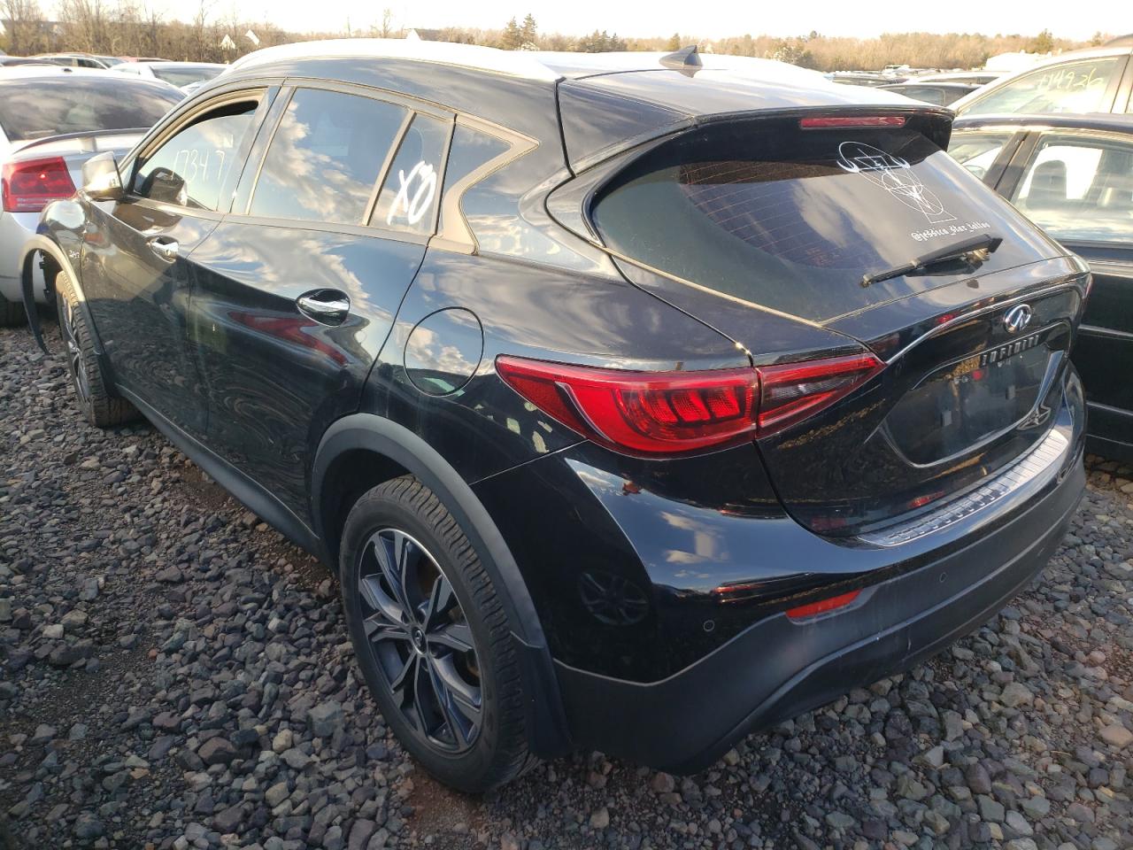 Photo 3 from auction – 2017 INFINITI QX30 BASE with VIN SJKCH5CR3HA030559