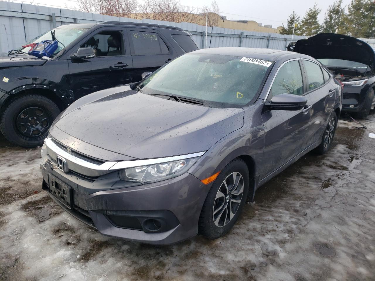 Photo 2 from auction – 2018 HONDA CIVIC EX with VIN 2HGFC2F86JH020696