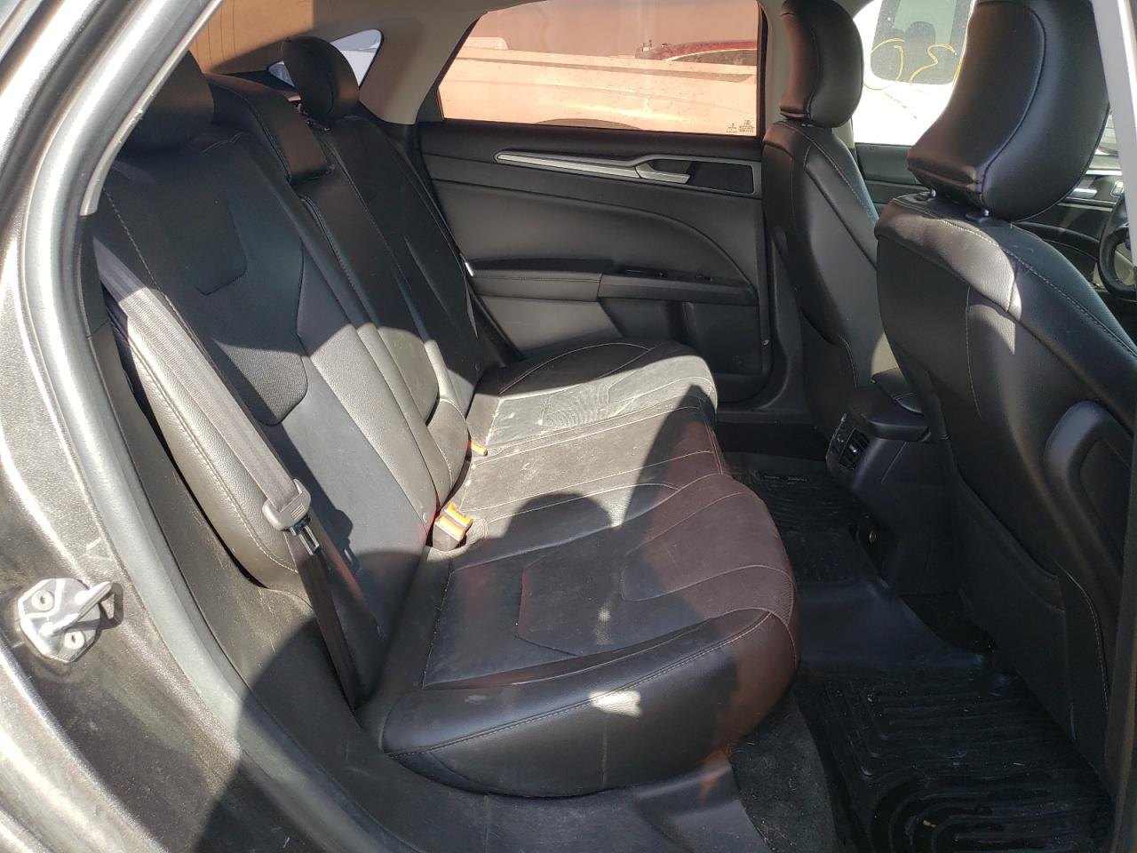 Photo 6 from auction – 2016 FORD FUSION TIT with VIN 3FA6P0K98GR197985