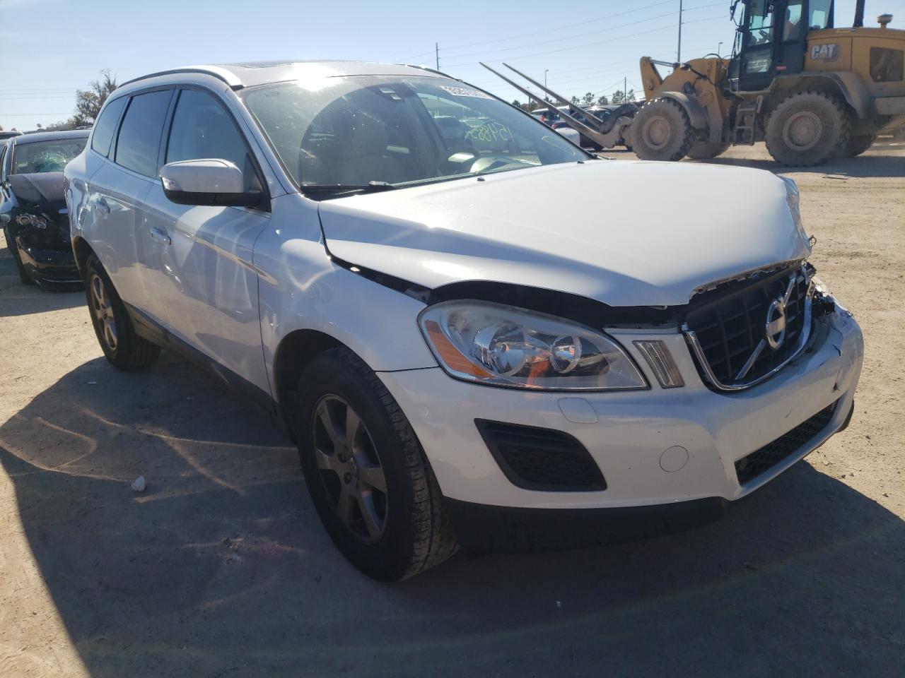 VOLVO XC60 3.2 2012 with VIN YV4952DL8C2237723 - Photo from auction