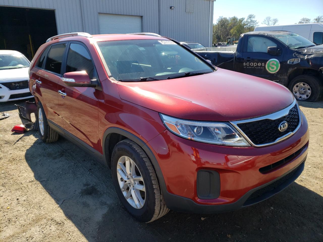KIA SORENTO LX 2014 with VIN 5XYKT4A71EG460286 - Photo from auction