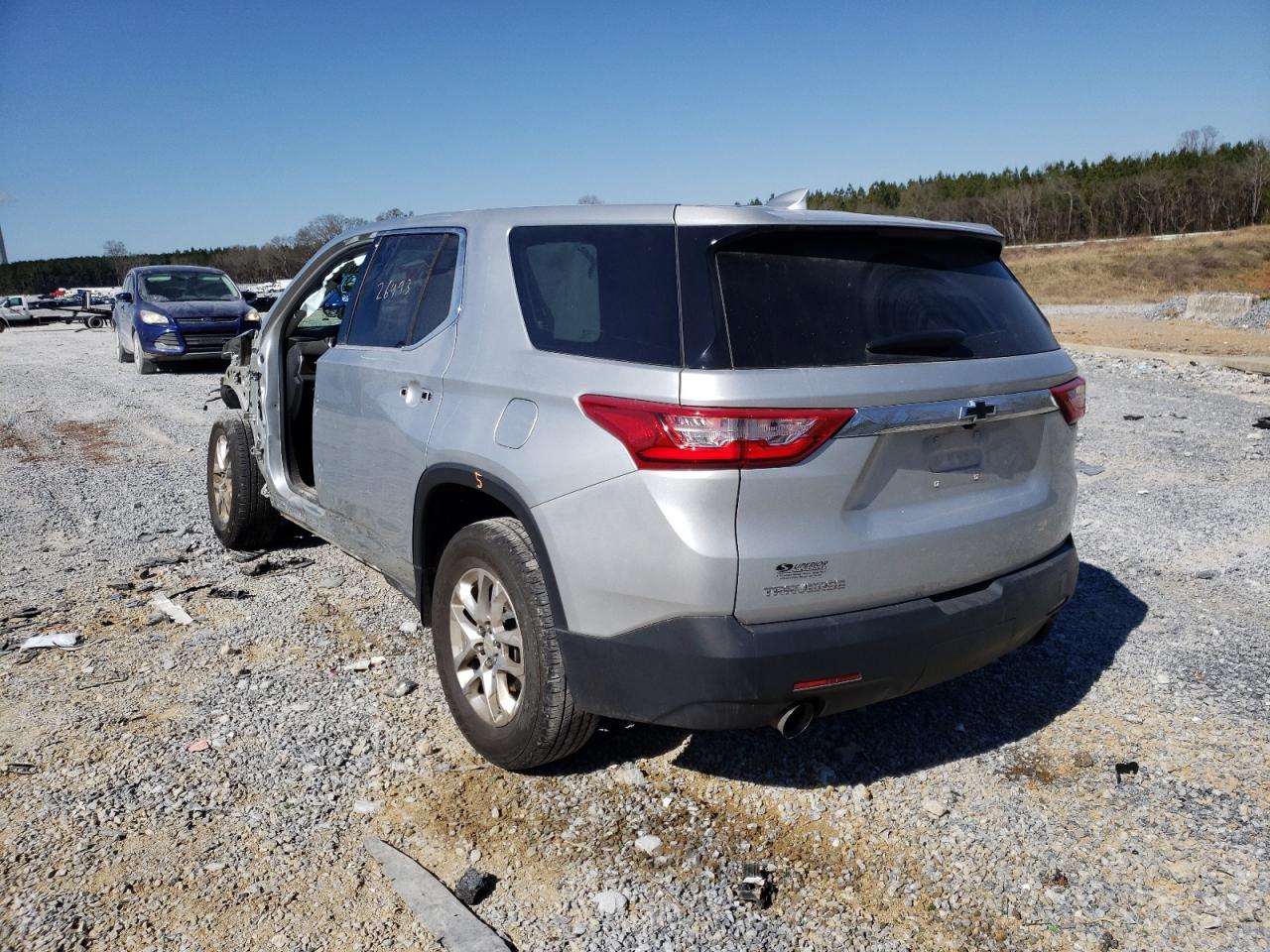 Photo 3 from auction – 2020 CHEVROLET TRAVERSE L with VIN 1GNERFKW2LJ162556