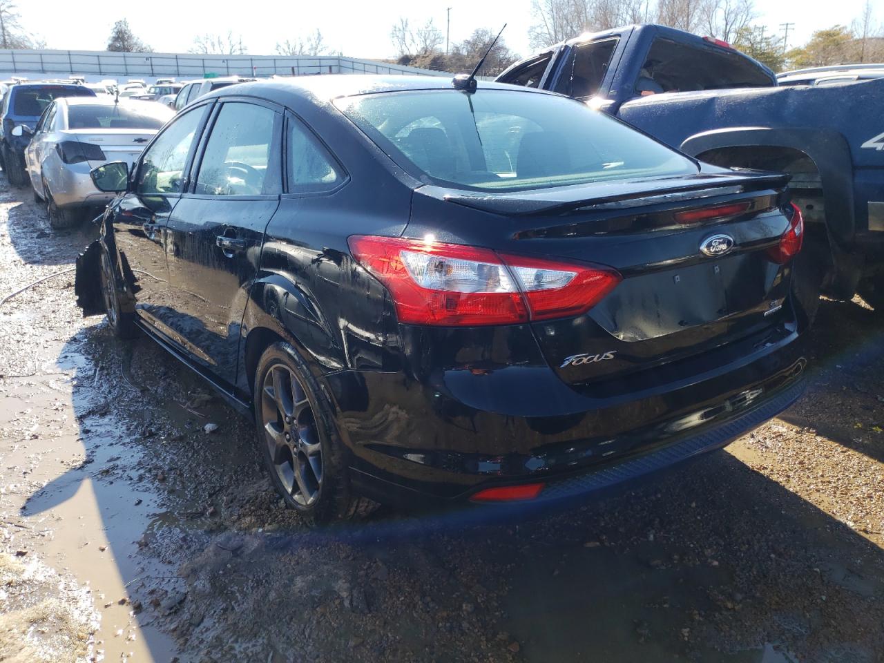 Photo 3 from auction – 2014 FORD FOCUS SE with VIN 1FADP3F27EL240861